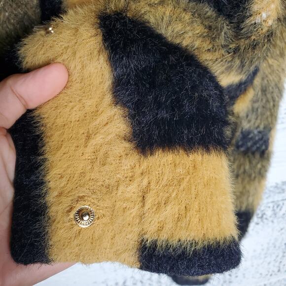 TRUTH by Republic Women’s Fuzzy Knit Plaid Cardigan Black Yellow Retro Preppy - Picture 4 of 8